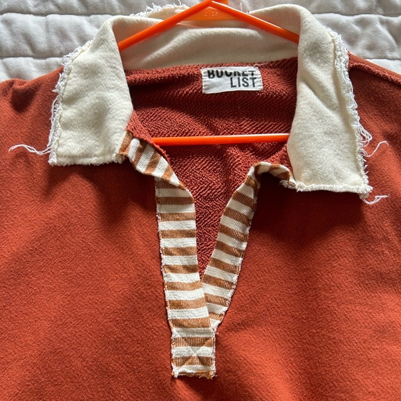 The Post Hudson Rust Pullover - Picture 6 of 7